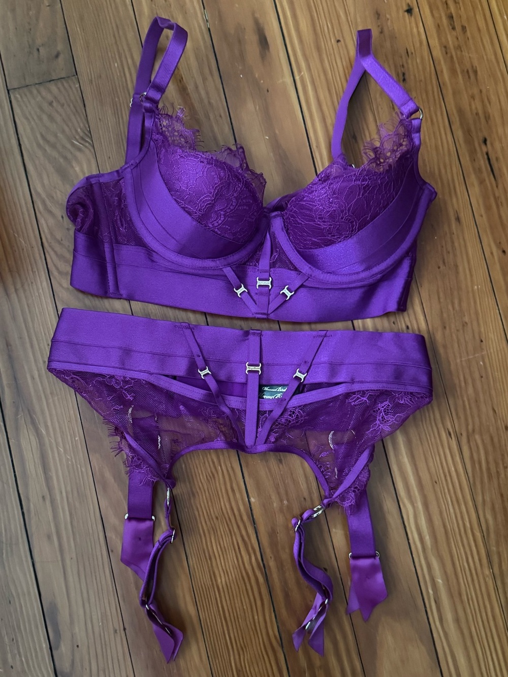 Honey Birdette “BELINDA” Bra 32C and Garter Belt Medium IN “Orchid”